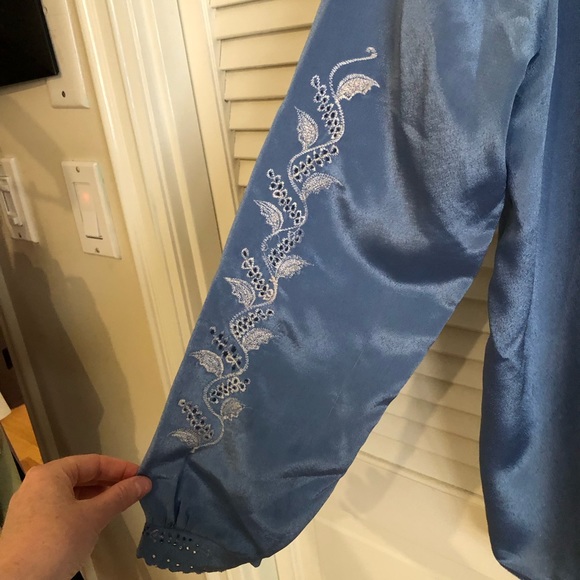 Vintage Blue Embroidered and Eyelet Long Sleeve Blouse - Picture 7 of 8